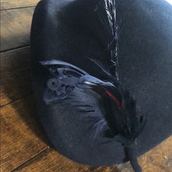 Vintage Hat with feather - Navy - Picture 3 of 7